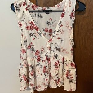 American Eagle floral top